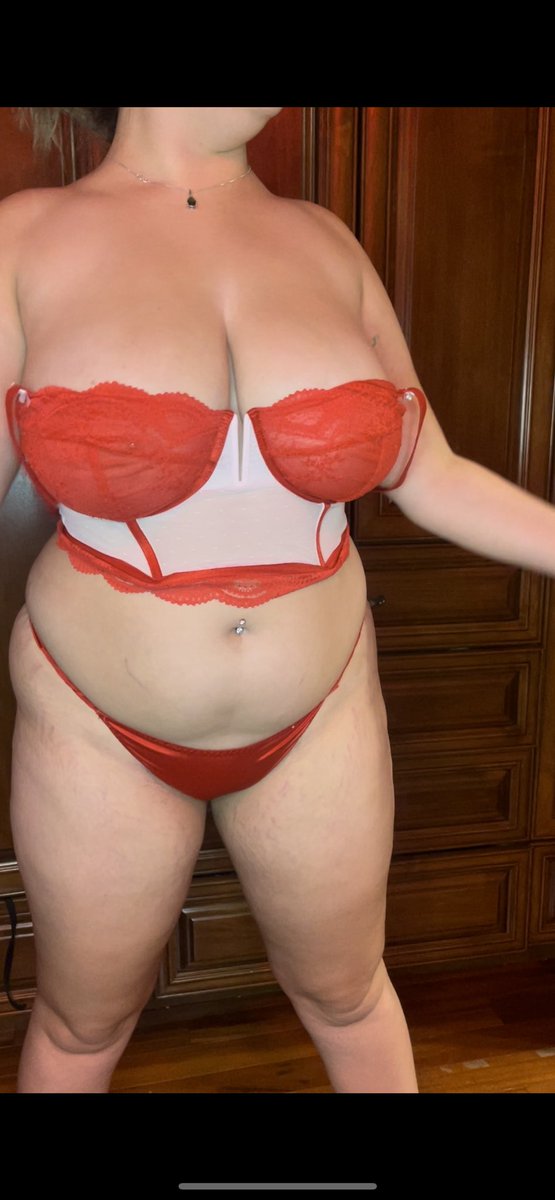AtlasRayy's tweet photo. ♡ 22
♡ she / her
♡ queer
♡ hard &amp; soft kinks
♡ sub
♡ onlyfans link in bio
♡ dms are open
♡ selling content 
♡ cum play with me https://t.co/e9feJipuWj