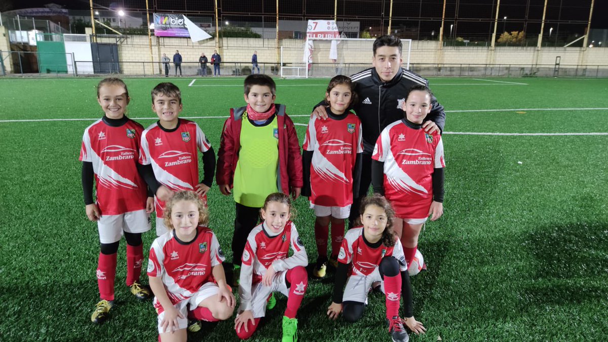 Y continuamos otro finde y el último de 2022, felicidades a tod@s l@s que hacéis posible q esto fluya y vaya creciendo y muchas gracias por el trabajo realizado en estos primeros meses de vida de esta sección femenina. Felices fiestas. <a href="/cdpuertapalmas/">cdpuertapalmas</a> femenino