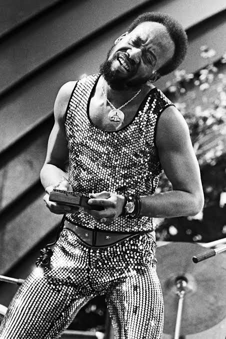 Happy Birthday to legend Maurice White of Earth, Wind & Fire.

RIP 