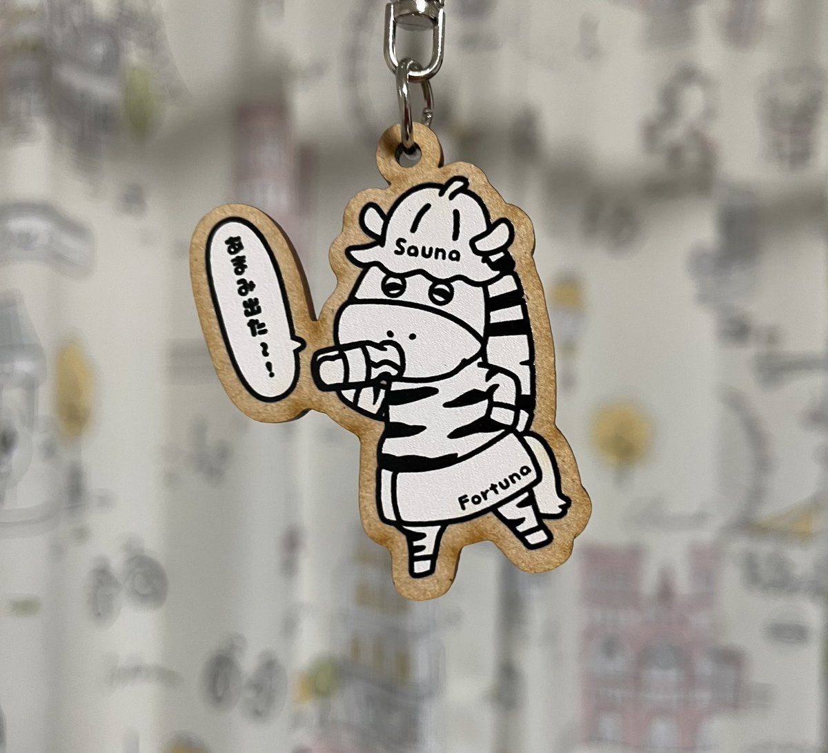 FortunaSauna's tweet image. 現在のキーホルダーたちはこんな感じです🦓✨
アママキーホルダーが3日目のお昼でラスト1になって売り切れたのが嬉しかったです😆
キーホルダーはアママが1番人気でした🔥
アミミグッズが目立ってますがアママもいます🤣