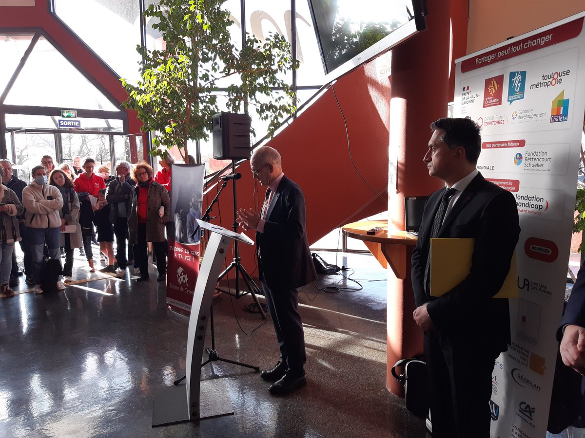 OLivrozet_CDC's tweet photo. #SimondeCyrene #leschalets @delormebr @BdT_Occitanie très fière de participer #habitatinclusif @VillePibrac avec 18 logements lancés dans @TlseMetropole https://t.co/6WnnF2QYMJ