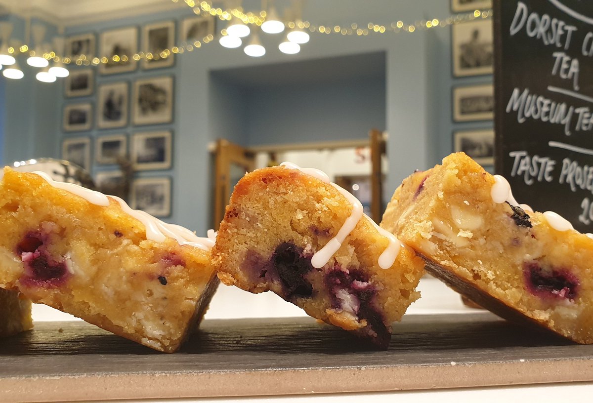 👀 Lemon and Blueberry white chocolate blondies are new to the cake counter today! 👀 so why not check out the 80s exhibition and pop in for a treat with us? 🤤
