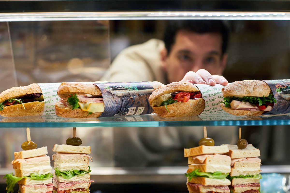 En rad av finska UPM:s specialpapper för förpackningsändamål är nu certifierade som industriellt komposterbara enligt standarden EN13432 bit.ly/3Ywn1gt