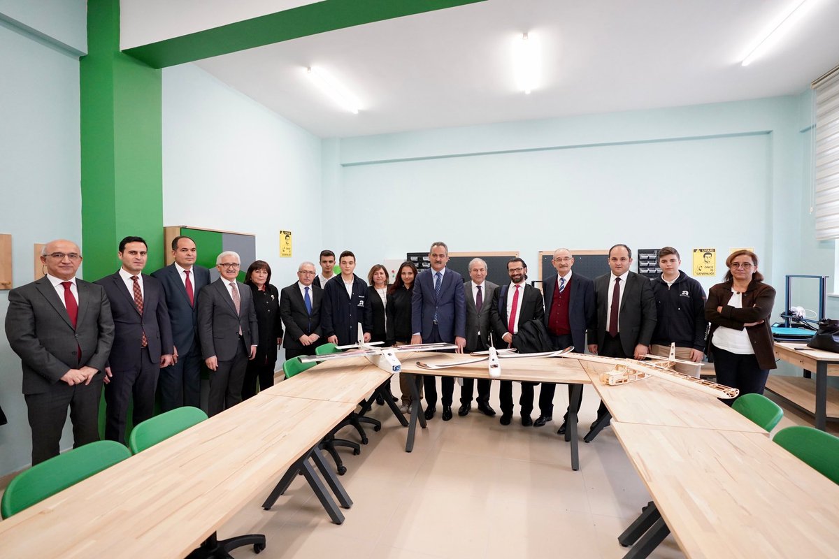 tcmeb's tweet photo. 📍ASELSAN Mesleki ve Teknik Anadolu Lisesi Ziyareti https://t.co/FxjQSOXMmy