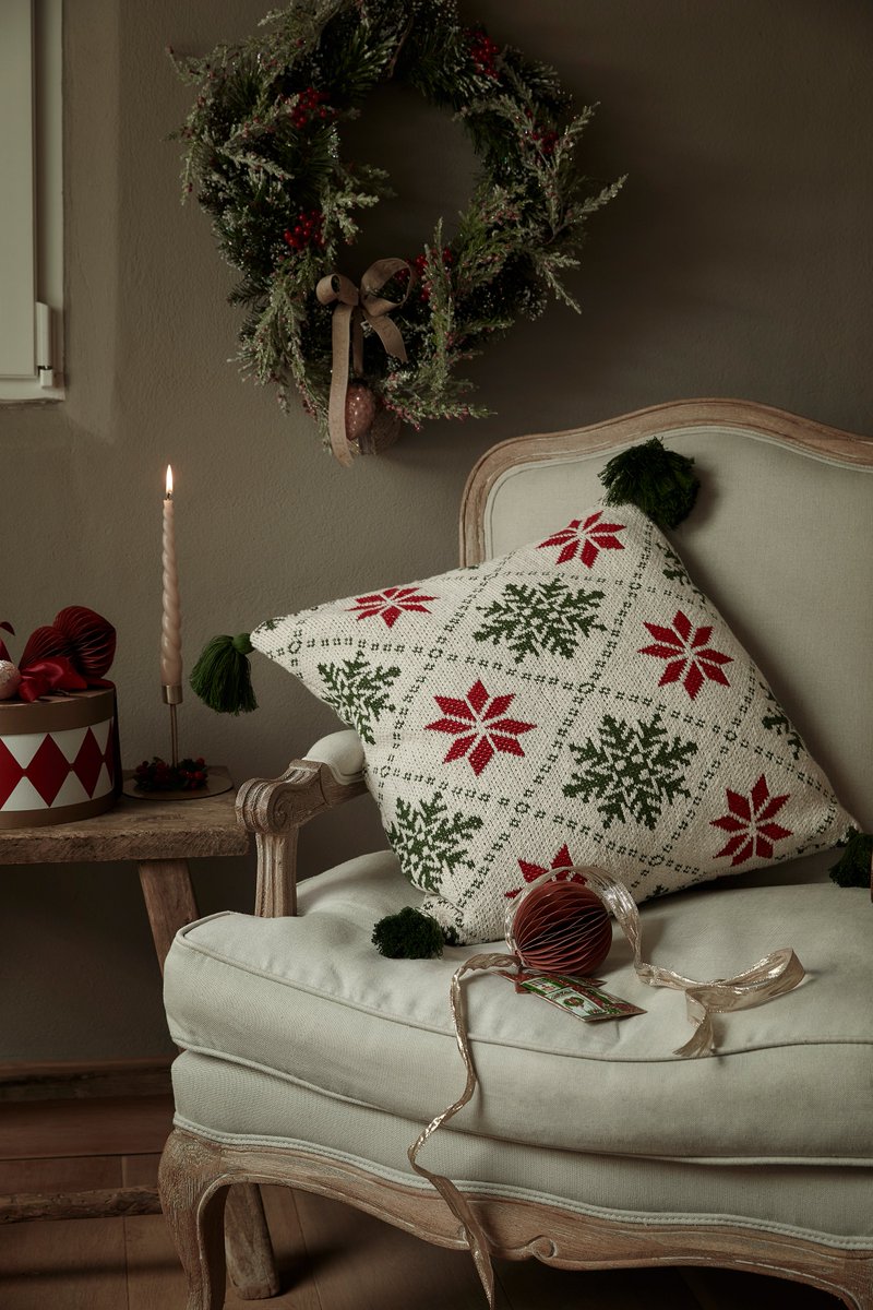 Already in #Holiday mood? We are proud to present this year’s #CHRISTMAS by Westwing Collection. Old and new #traditions, sweet #nostalgia and a playful twist. westwingnow.de/looks/es-wird-…