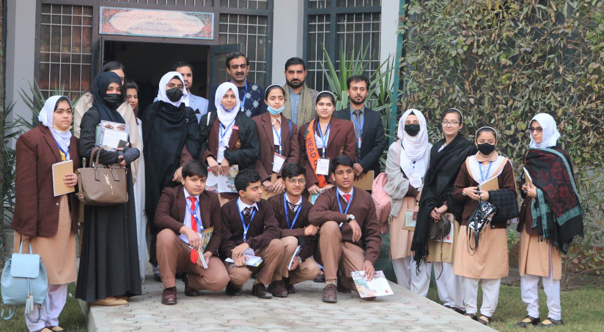 WildlifeKPGovt's tweet photo. 19.12.2022
Students of Peshawar Model School visited the Head Office. A Comprehensive lecture was delivered by DFO Extension regarding Biodiversity Wildlife Conservation&amp; functions of the deptt. Students alongwith officials of #Hashoofoundation visited Birds Aviary at Head Office https://t.co/8ACkqeZLic