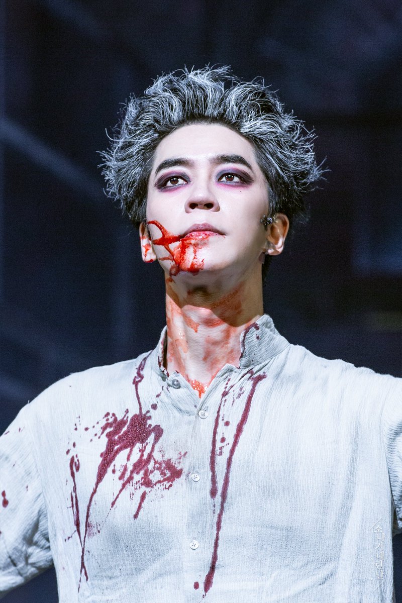 SoNaGi_pic's tweet photo. 221218 #스위니토드

스위니 토드 #신성록 https://t.co/9jqrxaMOAS