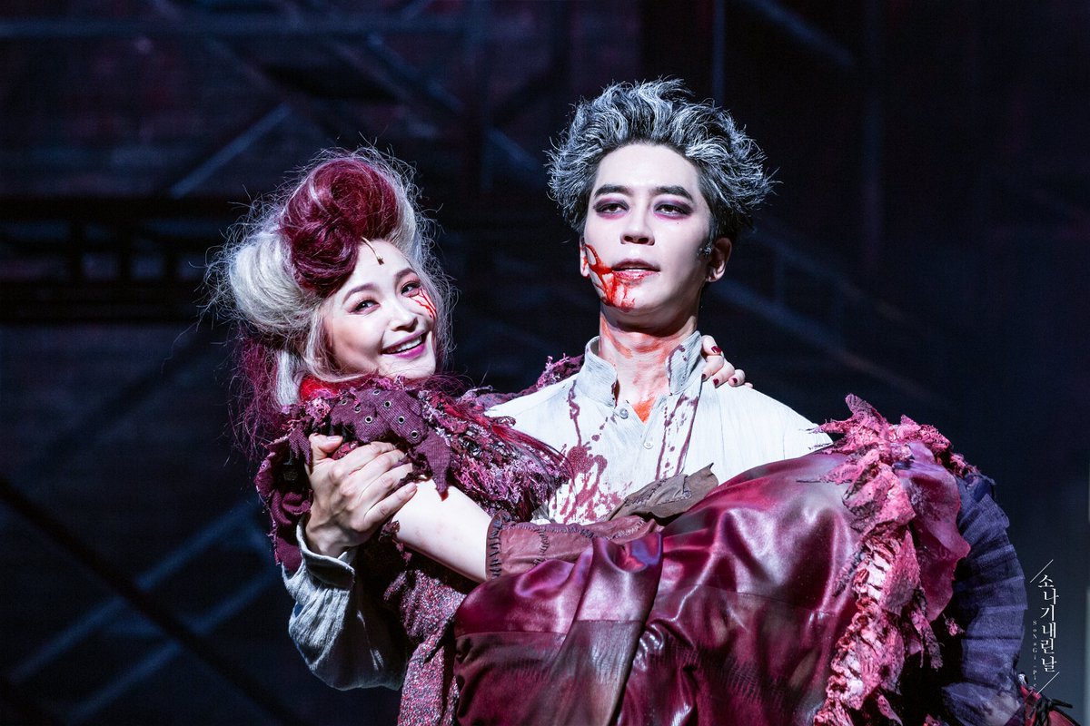 SoNaGi_pic's tweet photo. 221218 #스위니토드

스위니 토드 #신성록 
러빗 부인 #전미도 https://t.co/Mo5gCzQ4Mz