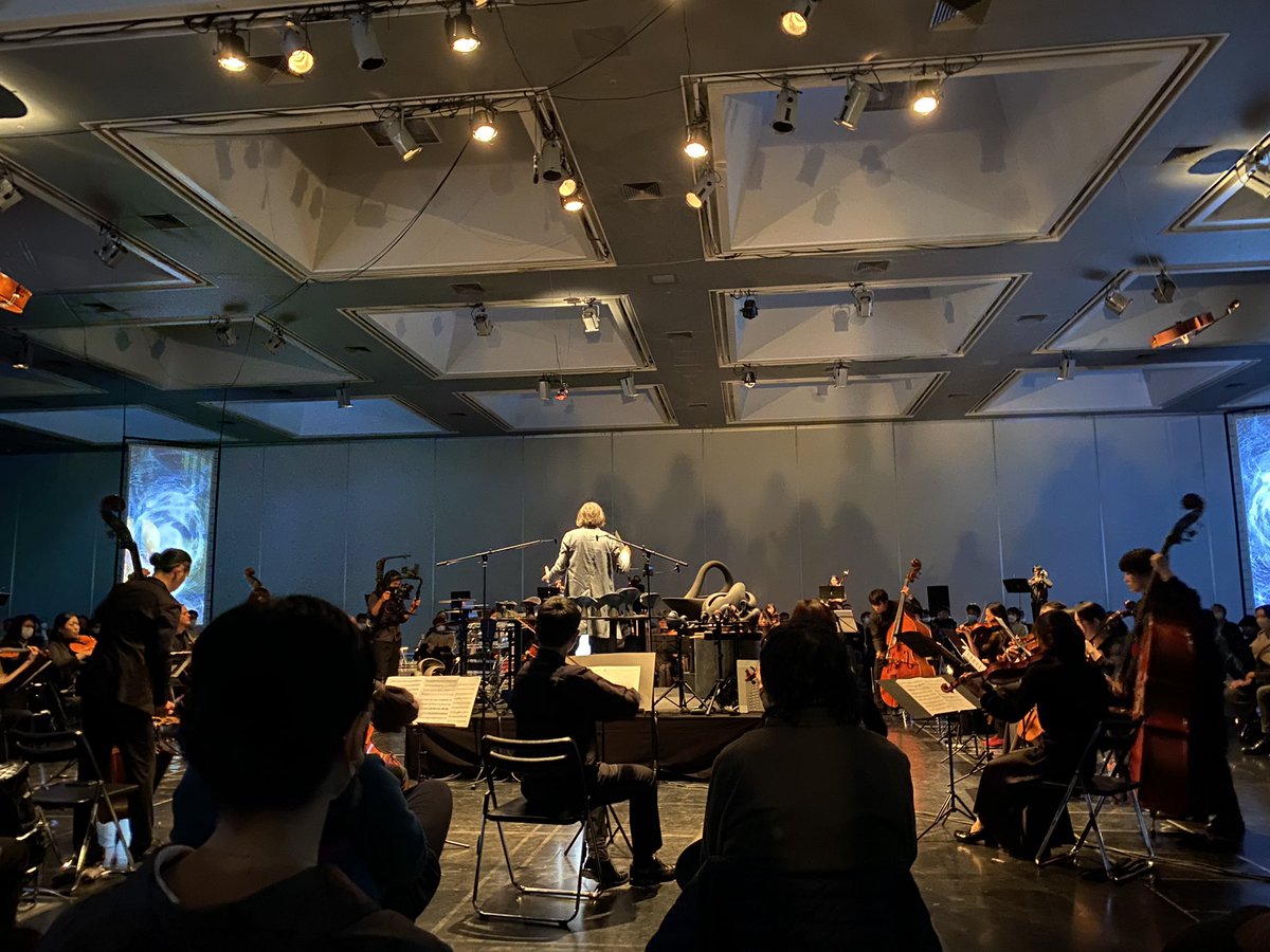 PJKTokuda's tweet photo. « Consciousness »
弦理論交響曲 a String Theory Symphony
第５楽章 基本相互作用
V. FUNDAMENTAL INTERACTIONS

Joy of witnessing and experiencing another brand new fusion of physics and music.
@nsokyoto https://t.co/4eHtjWIris