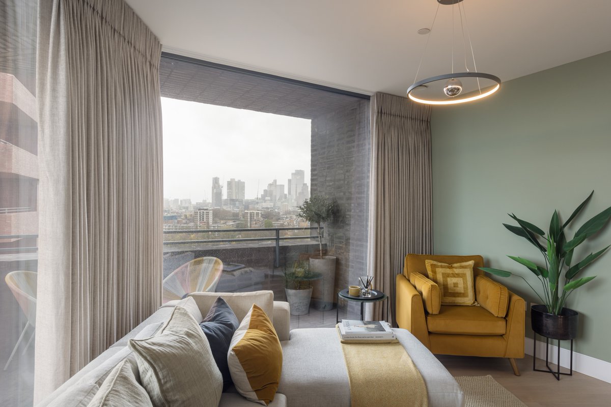 There are only a few homes remaining at #AnthologyHoxtonPress.

Act fast to reserve one of our spectacular, contemporary homes in the heart of Hoxton, with all of London to explore on your doorstop. 

Book your private tour today:
📱020 3308 9813
⌨️ hoxtonpress@lifestory.group