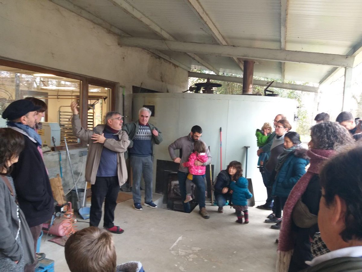 📸 Us compartim algunes fotografies de la jornada de portes obertes a <a href="/MasCorco/">Mas Corcó Pagesos Forners SCCL</a> de dissabte!

Organitzada per l'Ateneu #coopcatcentral i <a href="/mengemosona/">Mengem Osona</a>