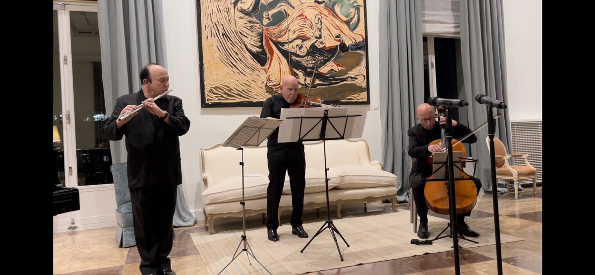 MarcZuili's tweet photo. Concert à Madrid par le trio Zuili, Moglia, Pidoux. https://t.co/cxILrGZ7UZ