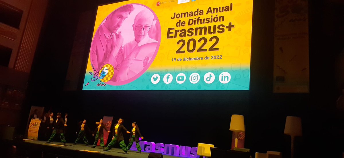 cprcaceres's tweet photo. El @cpr de caceres en Jornada de Difusión Esrasmus+2022 @UpeCaceres #ErasmusPlus
@sepiegob @InnovacionForm  #InterEx22 https://t.co/ZBLX662xnX