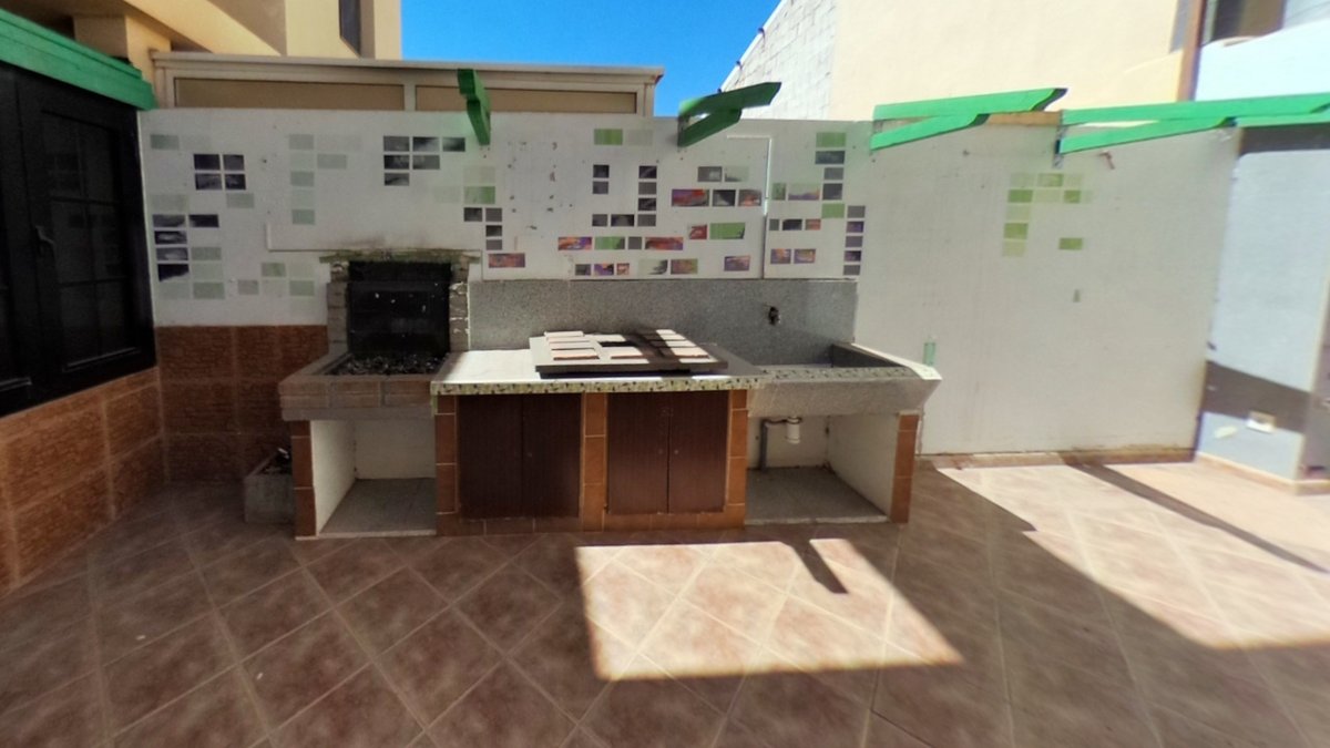 Ref. VFC411 - Piso de banco céntrico con vistas panorámicas en Puerto del Rosario #Fuerteventura
67 m² | 1a planta | Terraza con barbacoa | Playa a 200 m
Estar-comedor-cocina, 2 dormitorios, 1 baño
#HomeCanarias #RealEstate #inmobiliaria
homecanarias.com/es/venta/pisos…