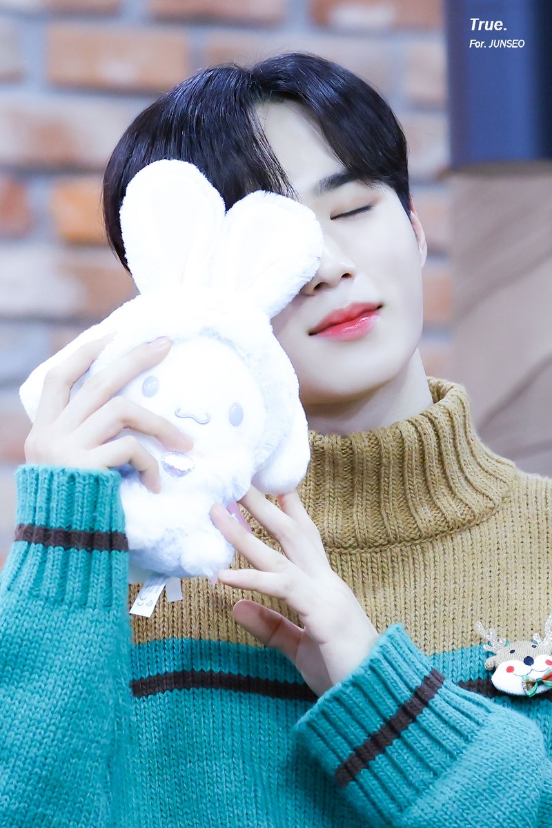 TrueJunseo's tweet photo. 221218

#위아이 #WEi 
#김준서 #KIMJUNSEO https://t.co/CEYQoRPmTw