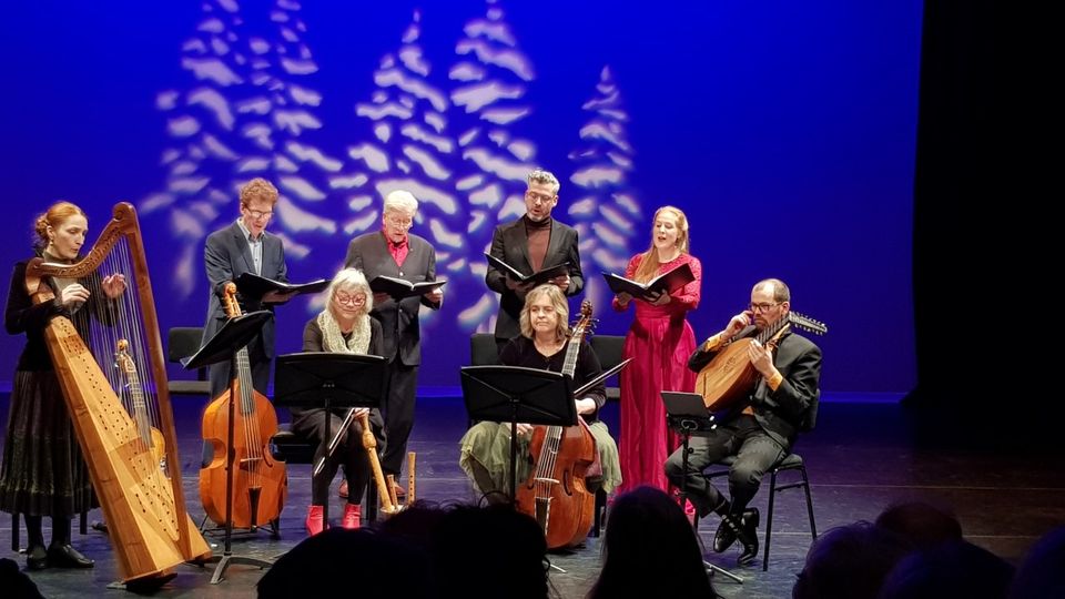 Het kerstgevoel zit er goed in, na drie concerten met de ontroerende Cantiones Natalitiæ. Donderdag en vrijdag nog te horen in Utrecht en Muiden

🎄Cantiones Natalitiæ 🎶
📆 16 - 23 dec 2022
🎟Meer info en kaarten: camerata-trajectina.nl