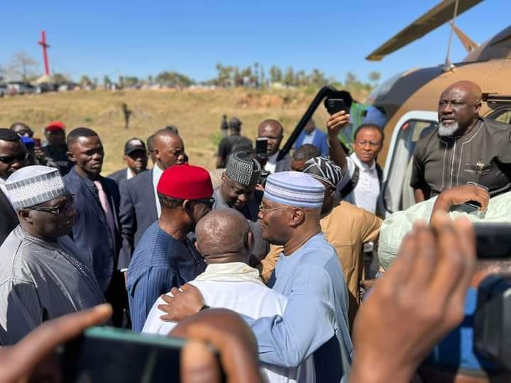 imran_sardauna's tweet photo. Hello southern kaduna Atiku says you’re his partners so let him stuck out of his busy days just to paid a visit for you people. 

Thank you for the love you show today.
@DemolaRewaju 
#AtikuOkowa2023 
#AtikuOrganizingForAction https://t.co/UyWMZplUva