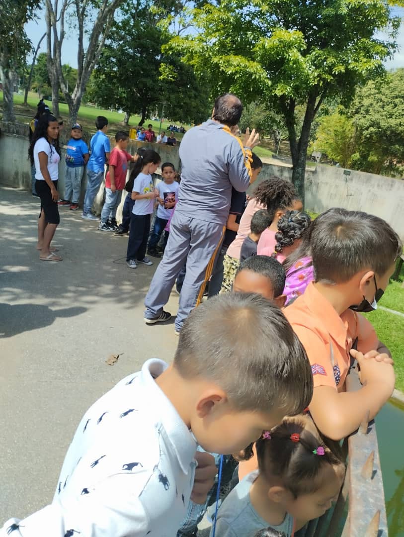 ipuquintacrespo's tweet photo. El pasado sábado nuestras damas dorcas y nuestros niños también disfrutaron su día en el #ParqueDelEste. Porque dorcas y niños son pilar y futuro de nuestra iglesia. Dios los bendiga.
#IPUV #Caracas https://t.co/mfWOK4VrJT