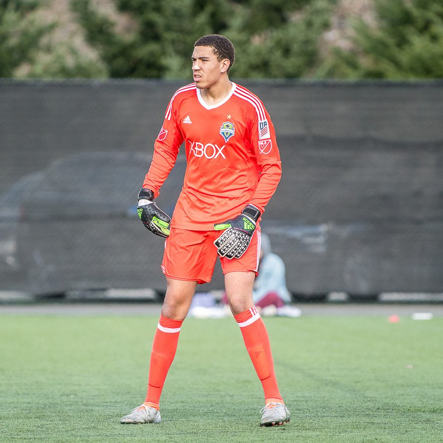 SoundersFC's tweet image. In 2017, Sounders staff were scouting a young player when the opposing goalkeeper caught their attention... 

Five years later, that goalkeeper signed an @MLS contract.

“I’ve been a lifelong fan. It’s kind of surreal" says @JacobCastro_. 

FULL STORY ➡️ sndrs.com/czpxp2