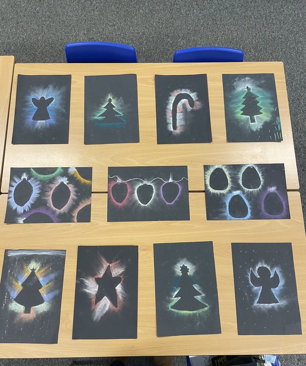 MissLunn4's tweet photo. Some lovely pieces of artwork created by P6 last week using their own Christmas template design and chalk pastels. @stdavidsPS_ELC https://t.co/yP38AoZgB2