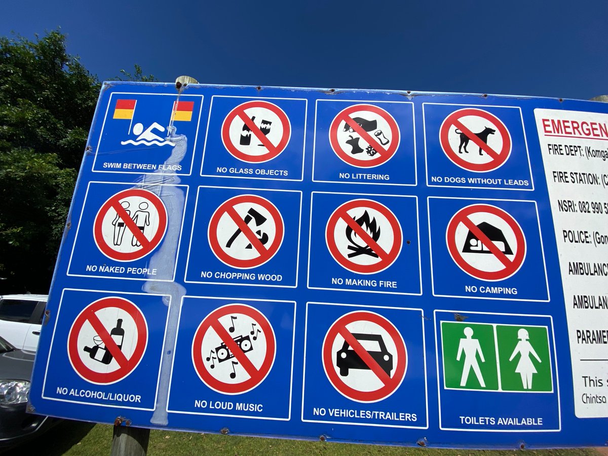 nakedwanderings's tweet photo. Guess why we didn't like this beach so much... ππ
#naturism #nudism #travelnude #chintsa @nakedwanderings https://t.co/Di2cWAsOUQ