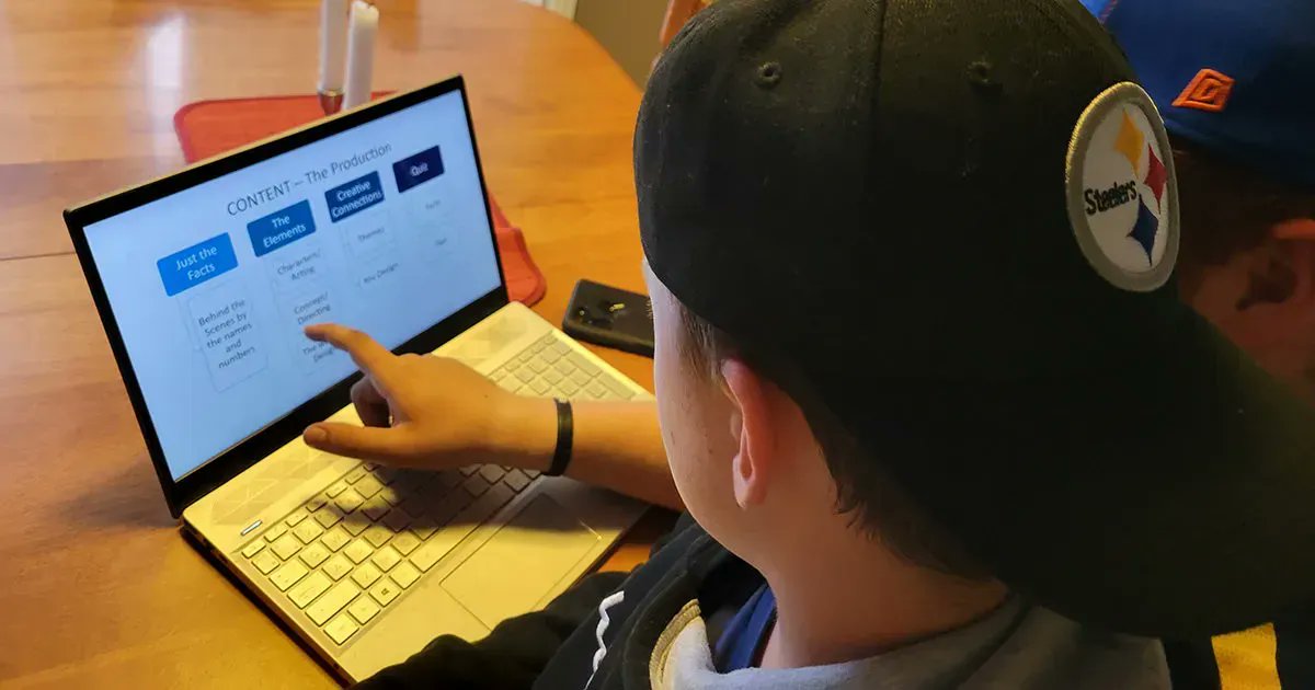 CanadaCouncil's tweet photo. Montréal’s @tdhtheatre is leading a group that’s creating interactive online study guides to help educators and students develop a deeper understanding of each play they see. For more on this #DigitalStrategyFund pilot project: https://t.co/kERTNaQjdW #BringingTheArtsToLife https://t.co/FKVuGhl8ho