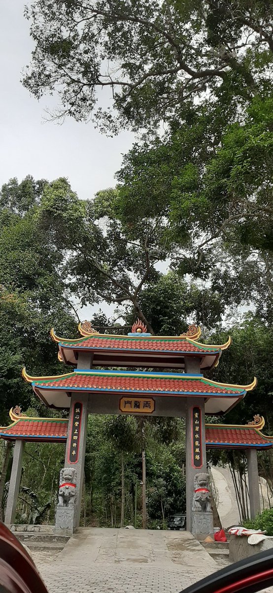 princesswu09's tweet photo. Pagoda in Sungailiat #Temple #Chinese #Religion #Grateful🙏🙏🙏 https://t.co/IQrawVV7z9