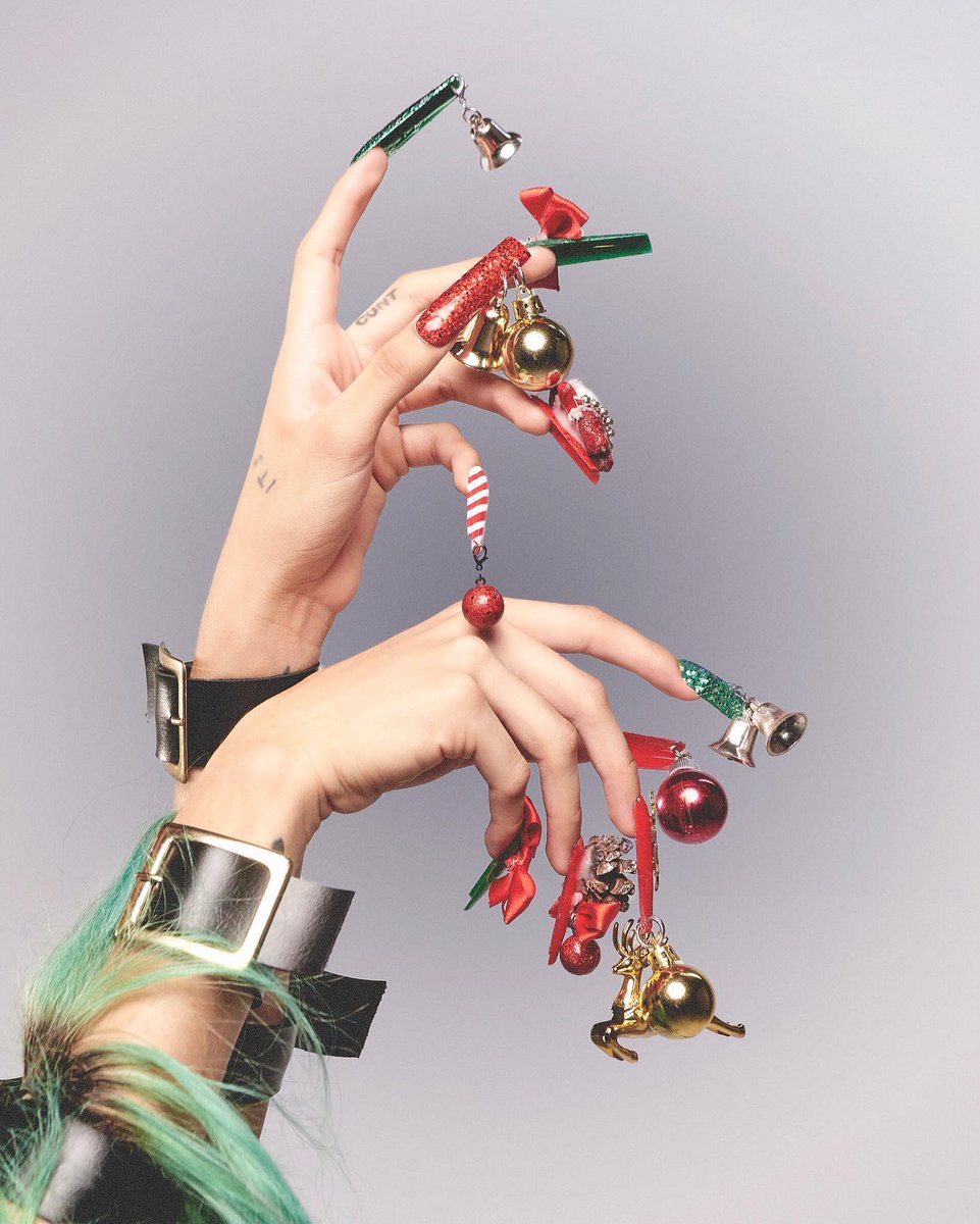 shady jordan por gustavo delgado + assistência de felipe gomes — cabelo por andre goes, styling por henrique turcatto, unhas por aline carvalho, direção criativa por shady jordan &amp; roupa por maria antonieta atelier