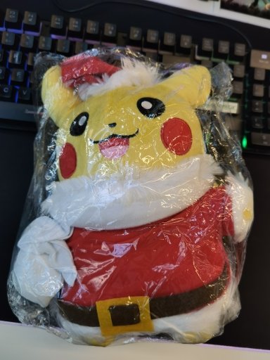 Rai__Yong's tweet photo. ✨Sorteo Especial 8000 Followers✨

🪐Para desearos una Feliz Navidad, os traigo el sorteo de un Pikachu santaclaus de peluche, se dara el ganador a los 750❤️ y 750 RT🪐

❤️‍🔥Requisitos❤️‍🔥
-Follow
-RT🔄
-❤️
-Menciona un amigo
-Llegar a 750 ❤️ y 🔄
-Only Spain https://t.co/MmJllogEHZ