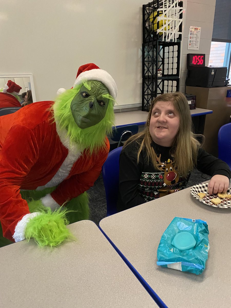 Life skills class is getting in the Christmas spirit at their open house. Students, staff, and parents have all stopped in fir games, cookies, Grinch punch! #lakeviewvikes