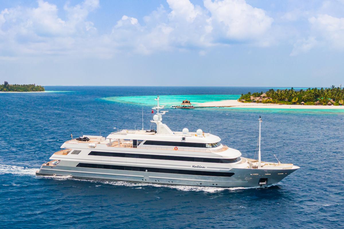 NicholsonYachts's tweet photo. M/Y KATINA Special for the Holidays!
https://t.co/YNCmJEOhjZ
https://t.co/Dijr4zDU1x https://t.co/26VsMPSfhO