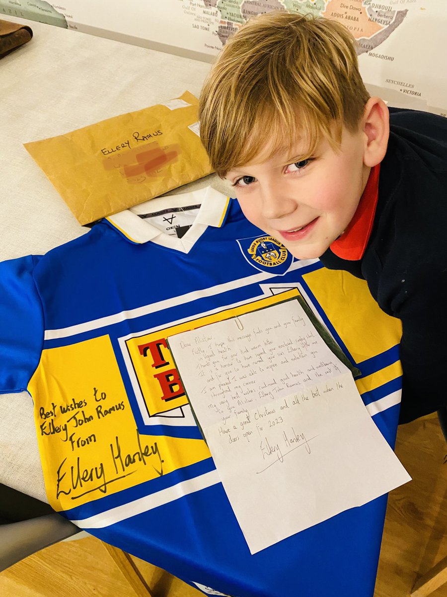 What a lucky boy! Ellery received a signed shirt and a letter from his namesake Ellery Hanley former @leedsrhinos player and one of the greatest rugby league players in history! #madehisday #elleryhanley #leedsrhinos #honoured #thankyou