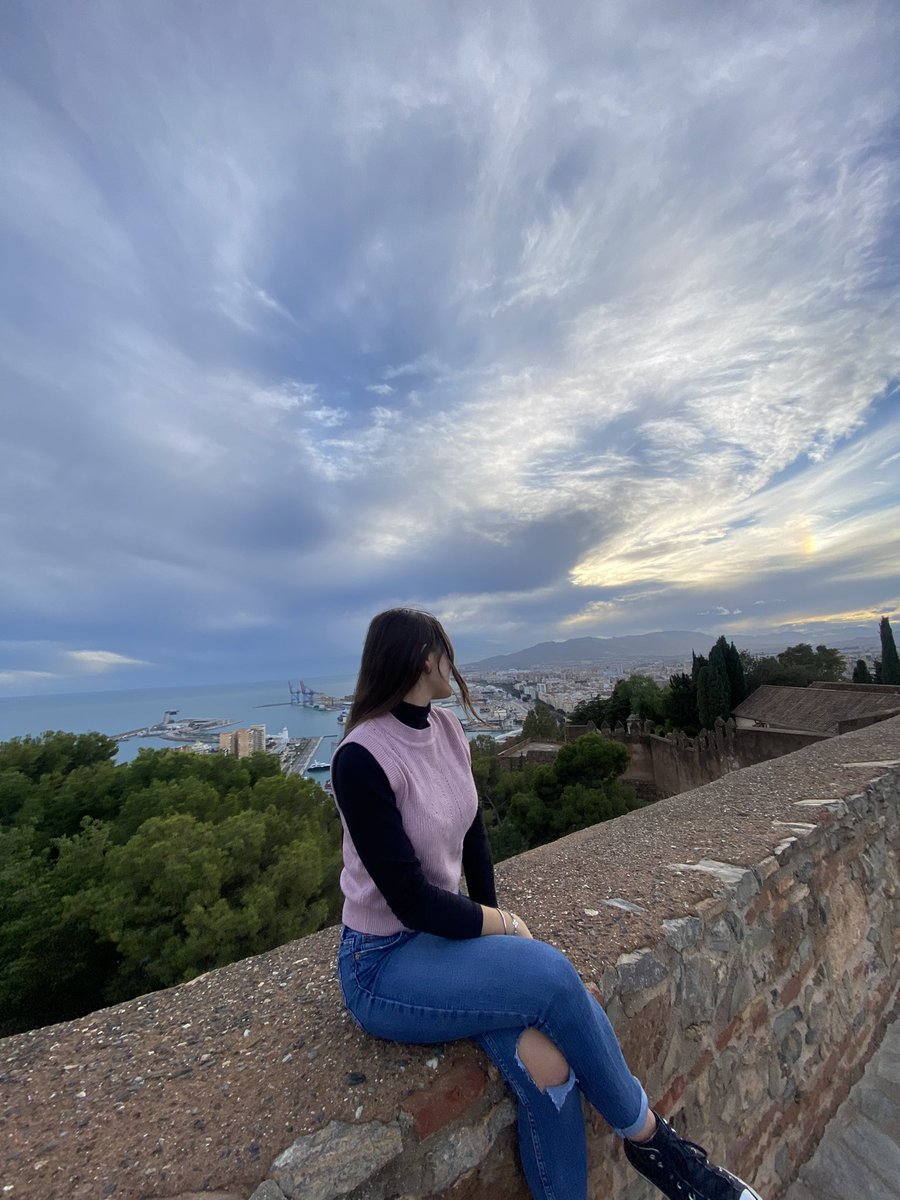 lorenamr03's tweet photo. Malaguitaa💗 https://t.co/Iui4mKFJwR