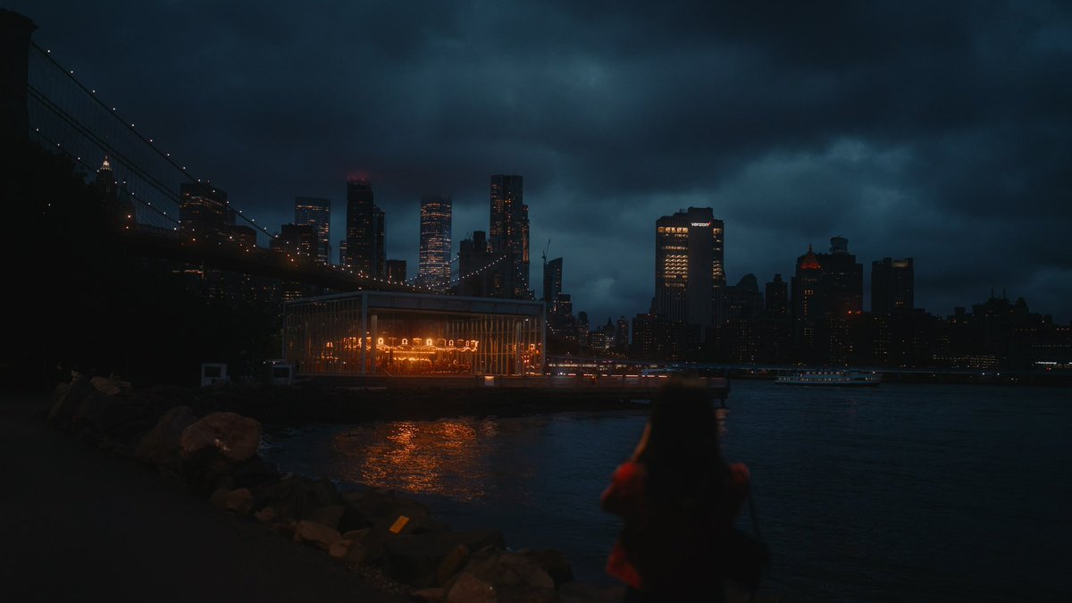 michaelboegl's tweet photo. @Lightroom some of my favs from nyc this year 🍎 https://t.co/tVDVv6ZH9F