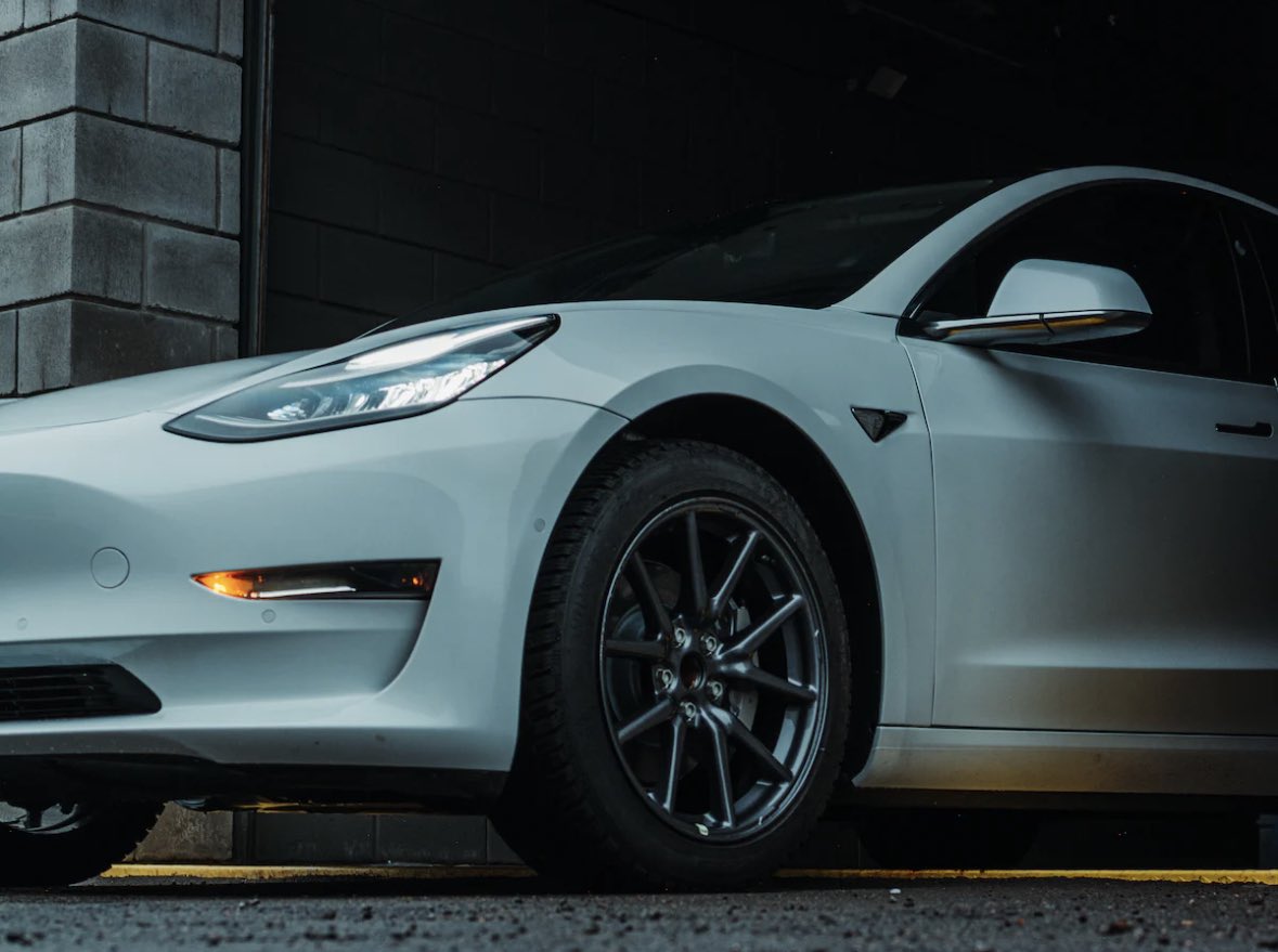 TeslaUpdateInfo's tweet photo. Giveaway: We're nearly at 3,000 followers and as a thank you, we're once again doing a giveaway!

Retweet this tweet for a chance to win $30. Two winners will be selected. This giveaway will close on the 30th of December 2022. 

T&amp;Cs apply. https://t.co/k7v0Lfwu7R