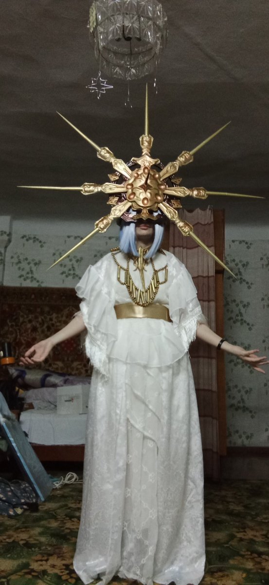 "Hear the voice of myself, Gwindolin, and kneel before me!"

☀🌙✨

#DarkSouls #GwindolinDarkSun #Gwindolincosplay