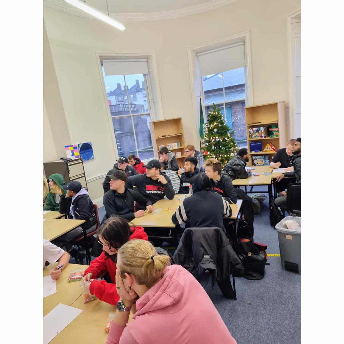 Our Christmas week activities started off today with our annual  student Christmas Quiz. A high standard of quizzing with the winning team scoring 69/77 #youthreach #youthreachtransitioncentre #quiz #quiztime #christmasquiz