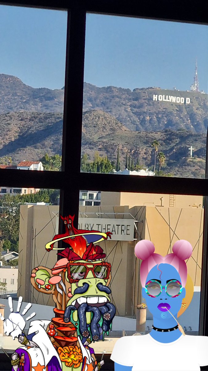 megan_crypto's tweet image. Gm from Hollywood! 🌴☀️ #riseandgrind

Time to film another episode for my 🎬🎙 #podcast  🔥🔥

Let's crush it this week! 💪🏼💪🏼 

#makemagichappen 💫 
Happy #MutantMonday 💚