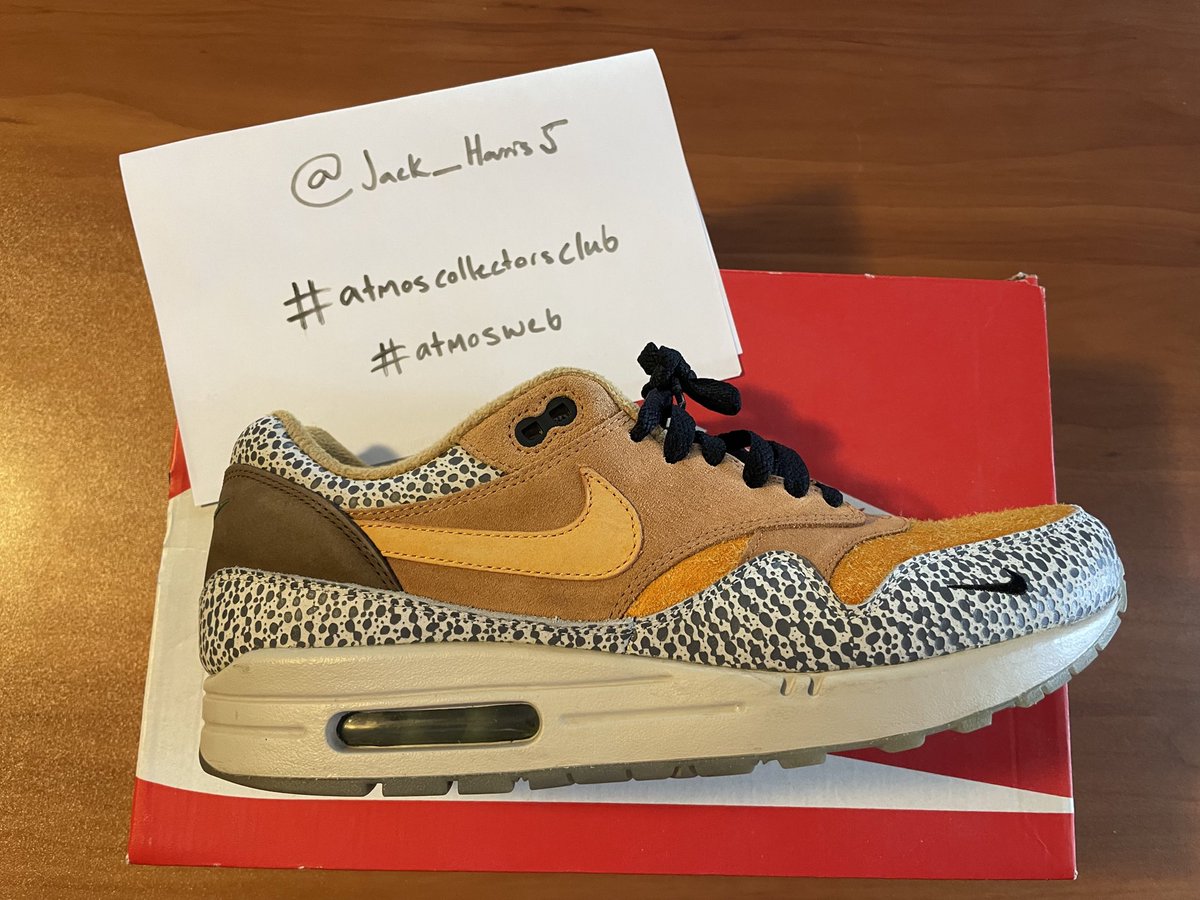 Jack_Harris5's tweet photo. @atmos_usa Bingo Second to Last Row! Size 11 🦞 most recent pickup thanks to the #atmoscollectorsclub #atmosweb and a lobster from a final animation project I did! https://t.co/N6ZavQkSVm