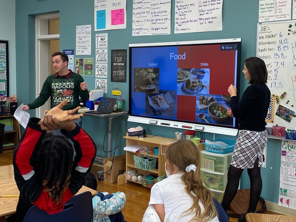 Scottish Government USA (@scotgovusa) on Twitter photo We had our first visit to Ross Elementary School as a part of the <a href="/EmbassyAdoption/">Embassy Adoption</a> Program, which connects embassies and public schools to foster students' international perspectives.
We partnered with <a href="/WalesinNA/">Wales in North America 🏴</a> to share the culture and history of our countries with our class. We had our first visit to Ross Elementary School as a part of the <a href="/EmbassyAdoption/">Embassy Adoption</a> Program, which connects embassies and public schools to foster students' international perspectives.
We partnered with <a href="/WalesinNA/">Wales in North America 🏴</a> to share the culture and history of our countries with our class.