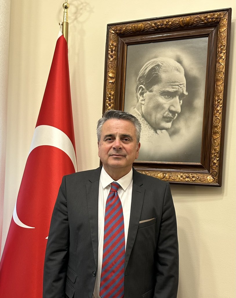 TC_RodosBK's tweet photo. Başkonsolos Salim Kırcalıali 15 Aralık 2022 tarihi itibariyle görevine başlamıştır. https://t.co/kDhArYEIOF