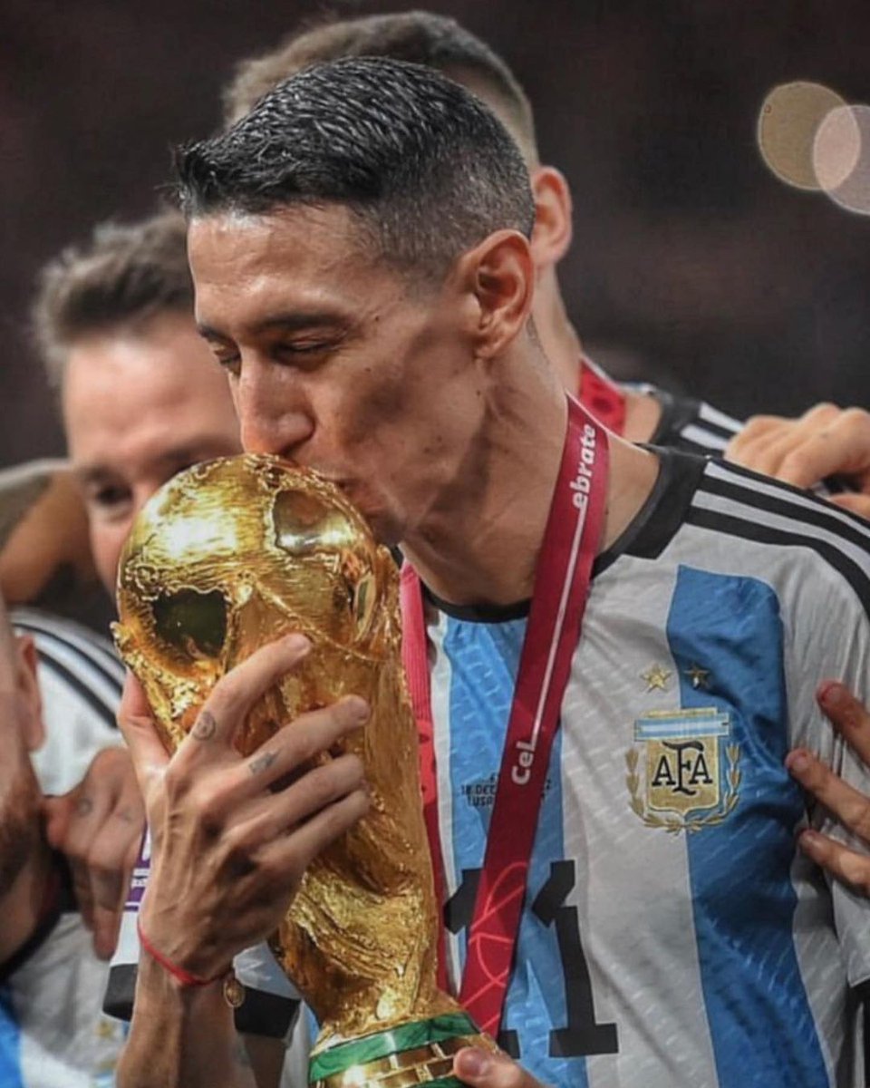 SC_ESPN's tweet photo. 🗣️ "Persevera y triunfarás 🏆".

✍️ El sentido mensaje de la pareja de Ángel Di María tras la consagrarse campeón del mundo con Argentina.

📷: IG/jorgelinacardoso26 https://t.co/8Hx2zPKlSP