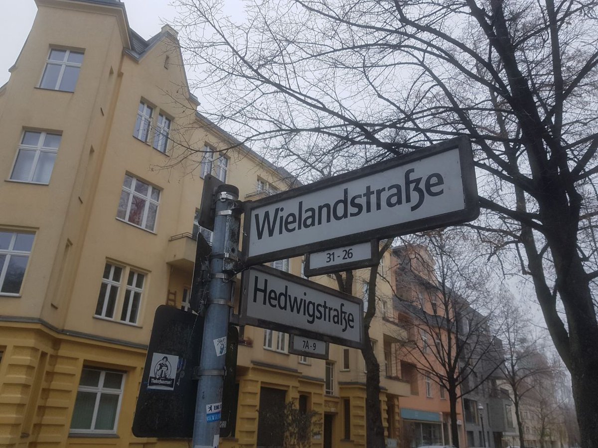 MarthaMariaSan's tweet photo. Check out our review on the effect of traffic infrastructures on urban bird communities! @certhia2007 @nabu_presse Thanks for your support @DanC_eco https://t.co/HMxMgwx3vK https://t.co/Sw6TQvG0lR