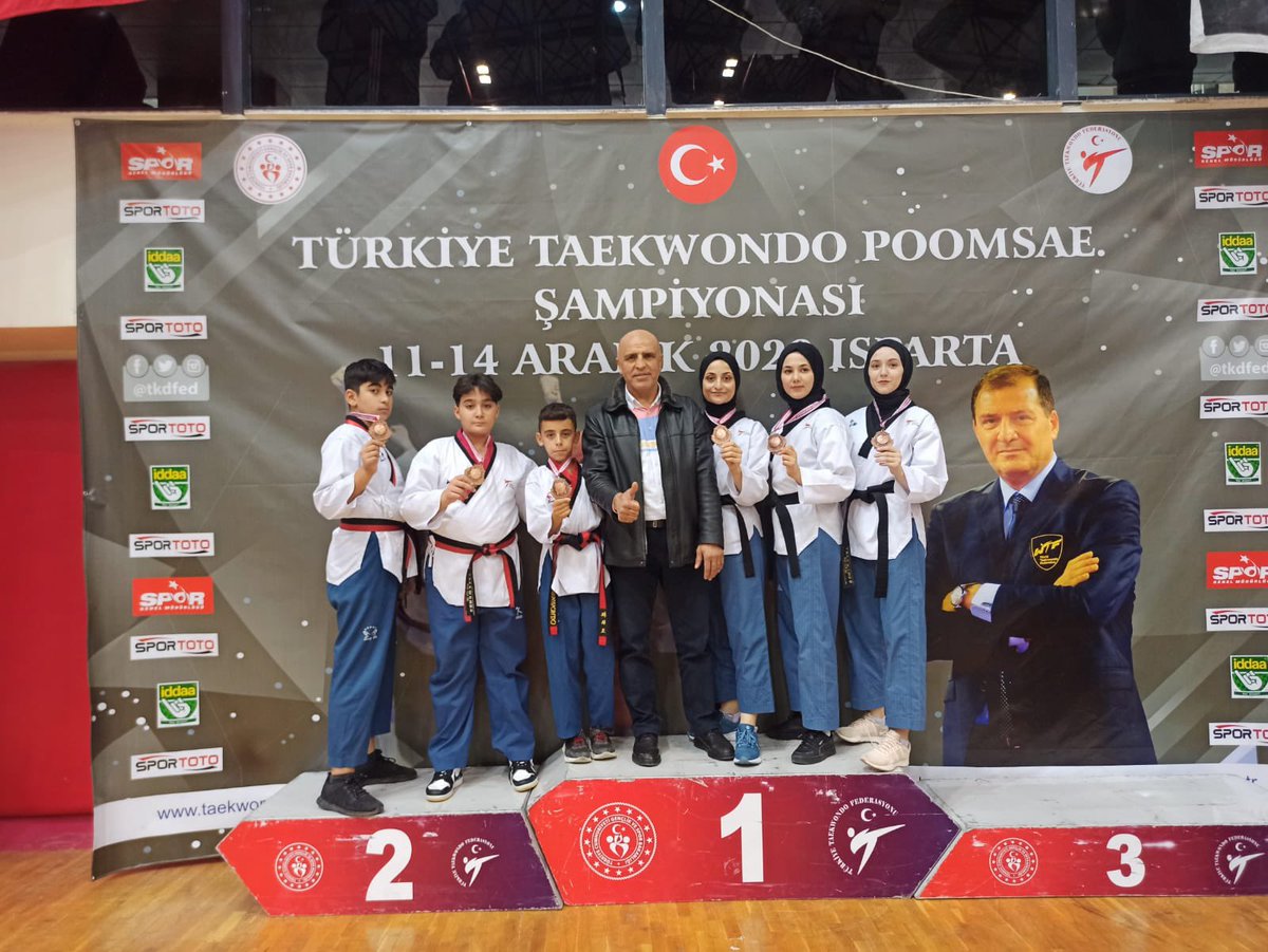 okkeskavak27's tweet photo. 🏆 30 yaş altı Kadınlar Takımı Türkiye 3. 🥉 
🏆 12-14 Yaş Yıldız Erkek Takımı Türkiye 3. 🥉 

11-14 Aralık Tarihlerinde Isparta’da düzenlenen Taekwondo Poomsea Türkiye Şampiyonası’nda Nurdağı Belediyespor Kulübümüzün +++ https://t.co/x2DExgYAB7