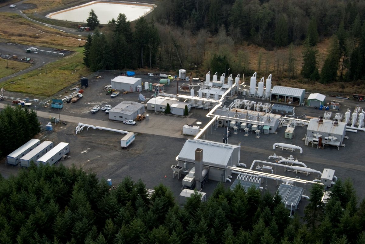 ClearEdge_3D's tweet photo. The #ClearEdge3D Year in Review continues!
In March, we partnered with @eng_bim_ to host "From Scan to 6D BIM: Best Practices & New Tools for Efficient Gas Storage Facility Management." https://t.co/vgVCFw9R6j