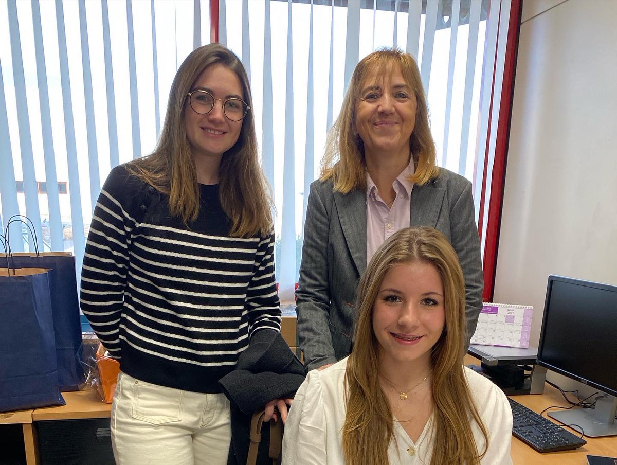 AdmNorfeuRoses tweet media