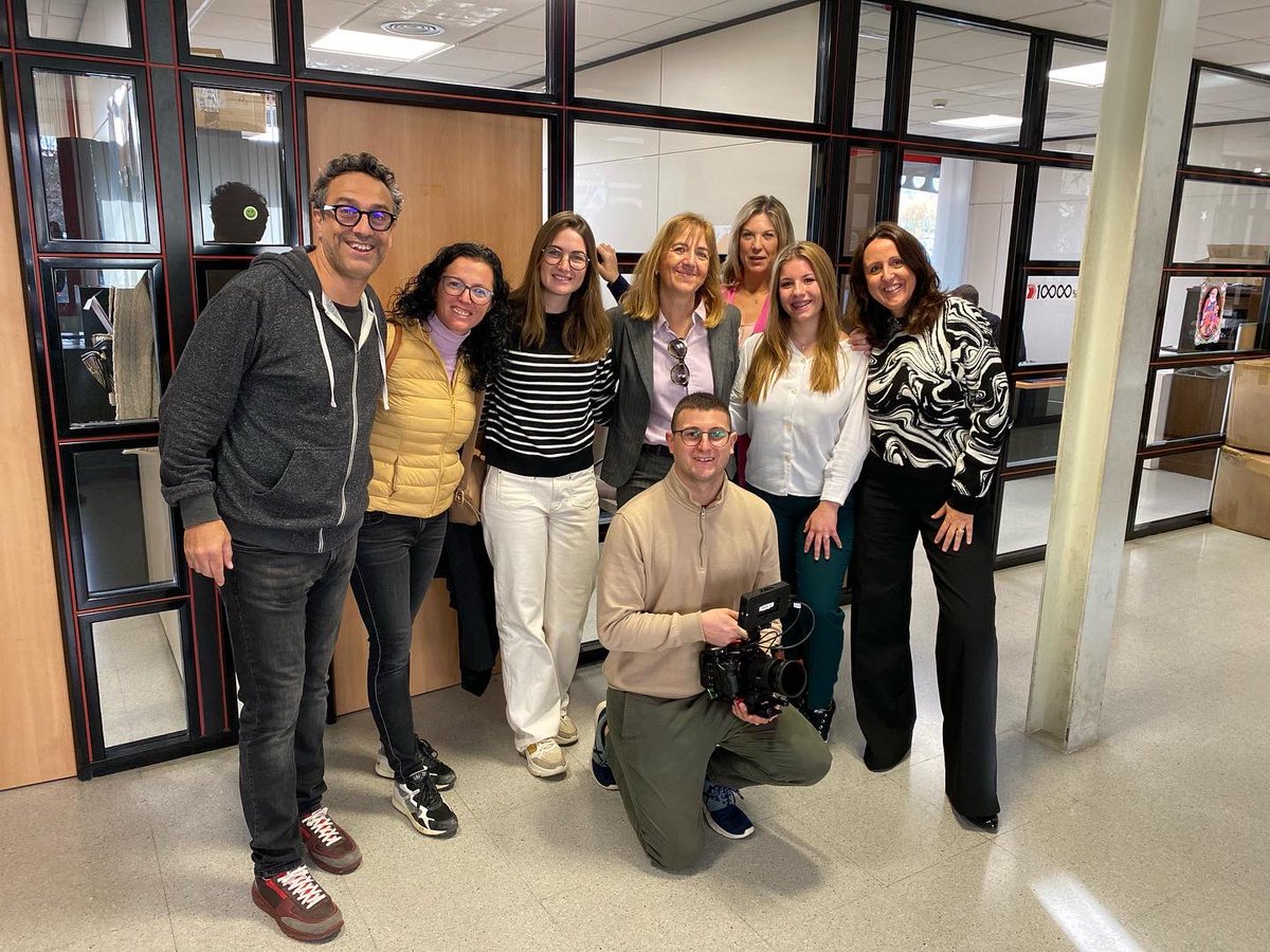 AdmNorfeuRoses tweet media