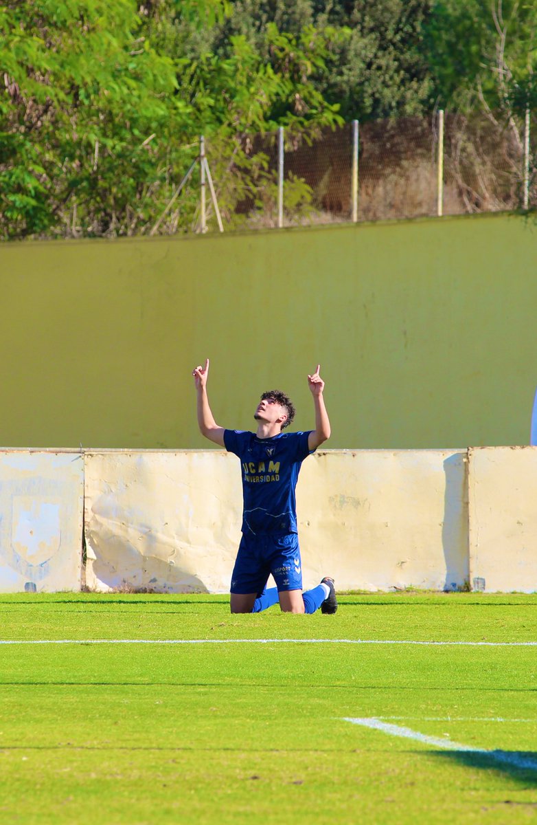 jjoselillo11's tweet photo. @UCAMMurciaCF ✨⚽️ https://t.co/r64tPAtXMt
