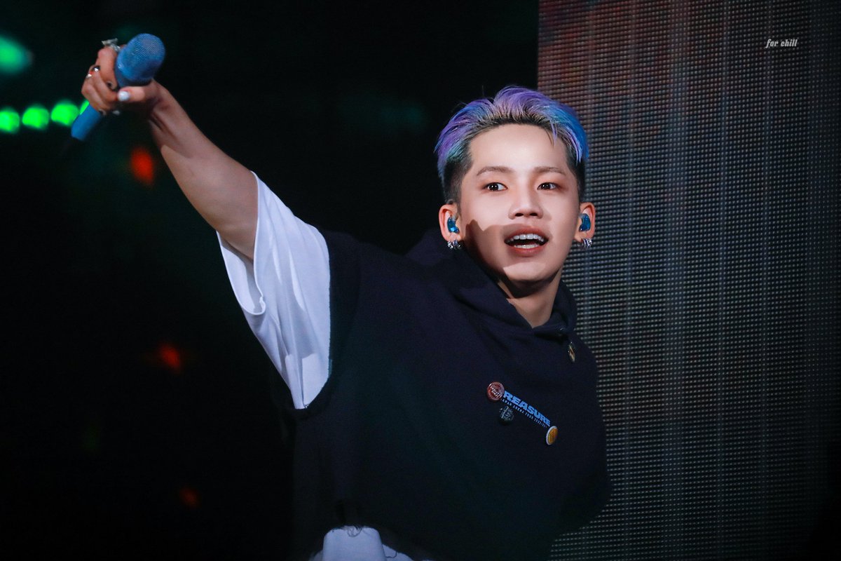 forchill421's tweet photo. 221207 HELLO in Aichi #최현석 #CHOIHYUNSUK https://t.co/rlaizZmfVQ