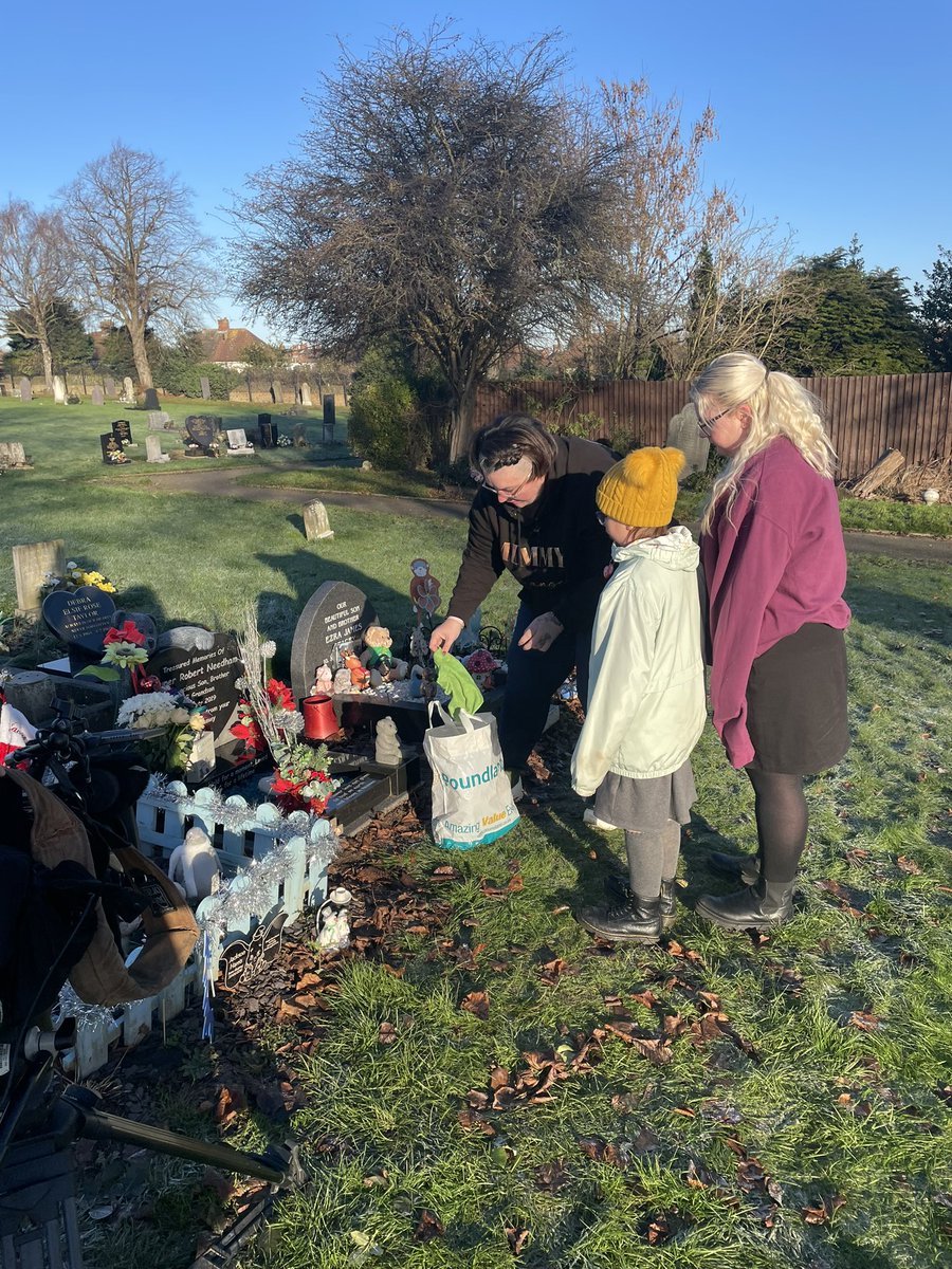 Today <a href="/BBCNottingham/">BBC Nottingham</a> <a href="/bbcemt/">BBC East Midlands</a> I speak to two Nottinghamshire families campaigning for better maternity care about how they remember their babies at Christmas. Harriet should be 6, Kouper 3. It was an enormous privilege to be invited along to these family acts of remembrance